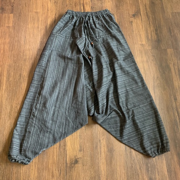 Amazing Harem Pants - Picture 1 of 12